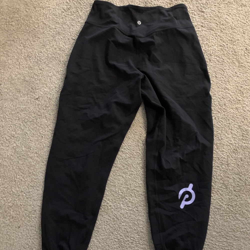 Lululemon peloton women joggers NWOT 10